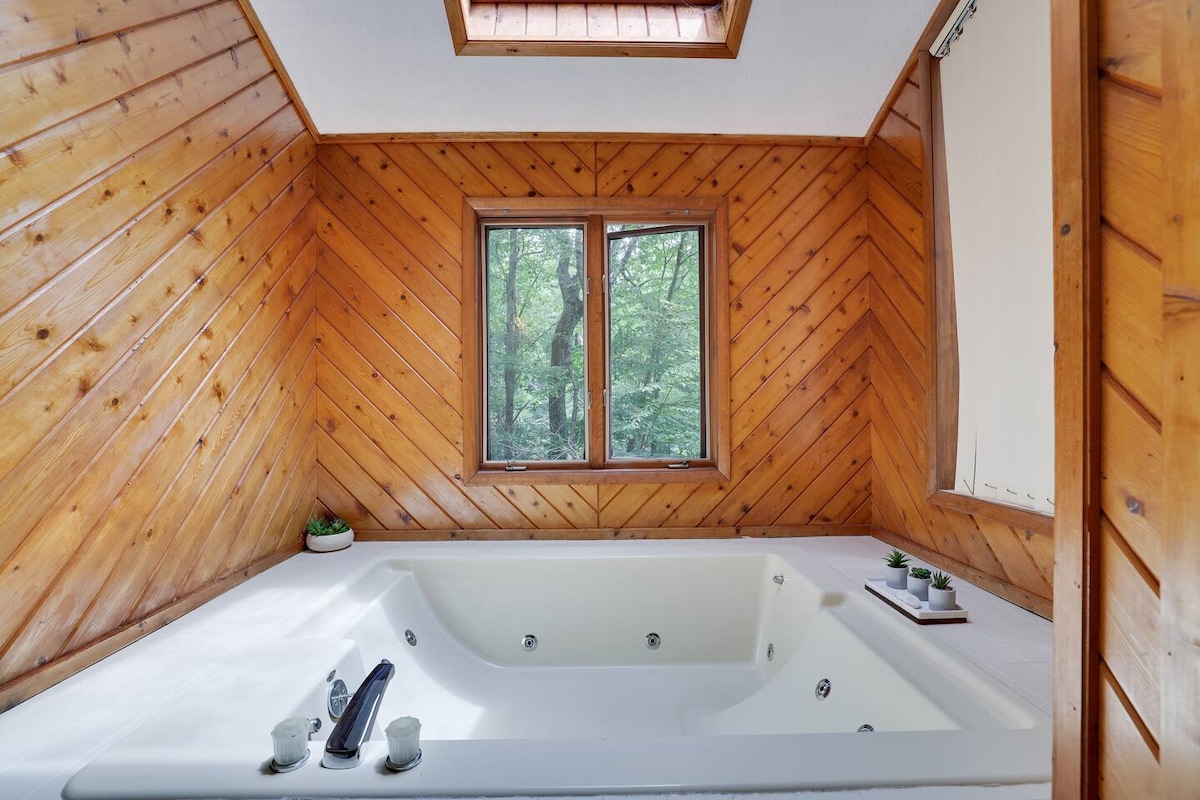 Brentwood Poconos Retreat, listing photo 3